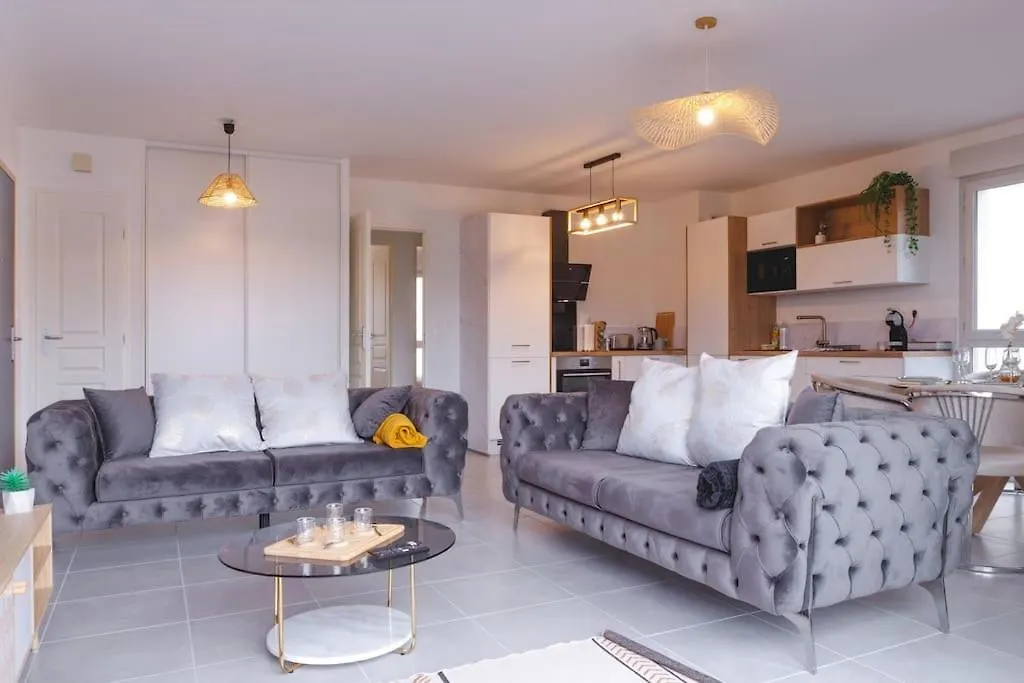 Superbe Appartement 2 Chambres - Parking Gratuit Bourg-en-Bresse