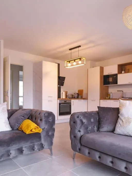 Superbe Appartement 2 Chambres - Parking Gratuit Bourg-en-Bresse