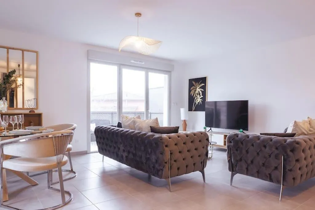 Superbe Appartement 2 Chambres - Parking Gratuit Bourg-en-Bresse