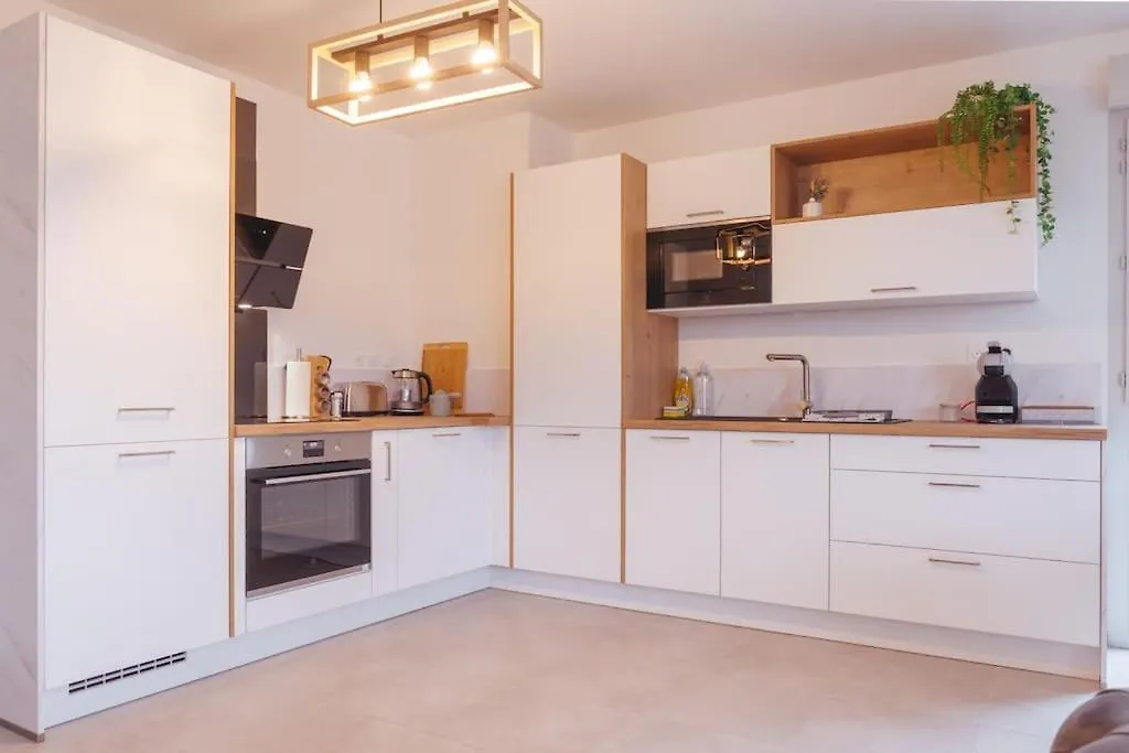 Superbe Appartement 2 Chambres - Parking Gratuit Bourg-en-Bresse