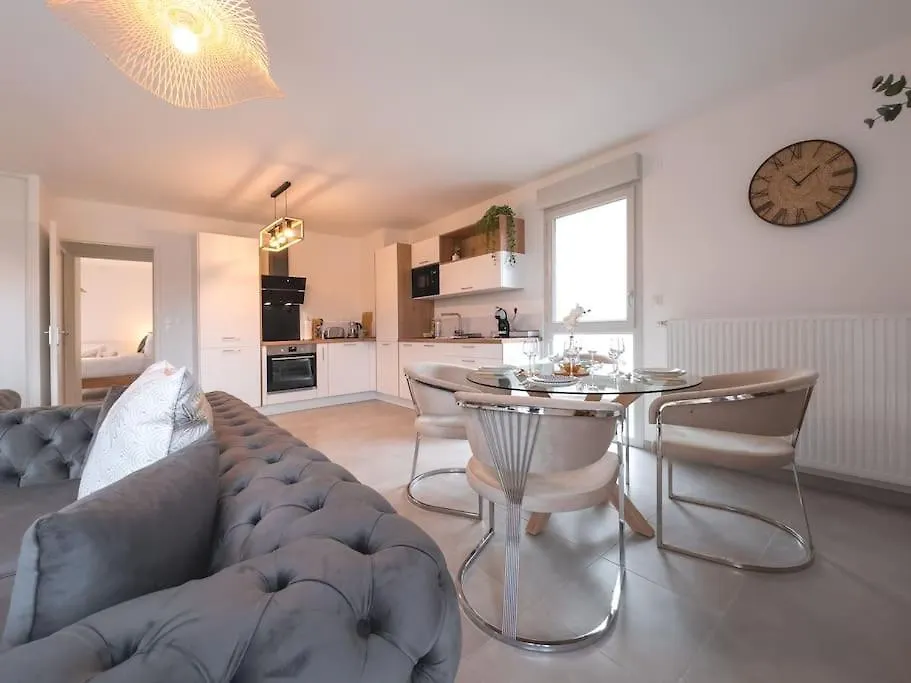 Superbe Appartement 2 Chambres - Parking Gratuit Bourg-en-Bresse France