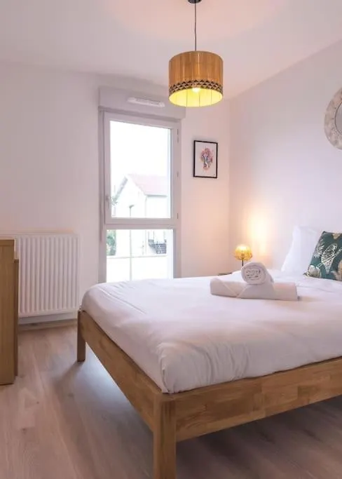 Superbe Appartement 2 Chambres - Parking Gratuit Bourg-en-Bresse